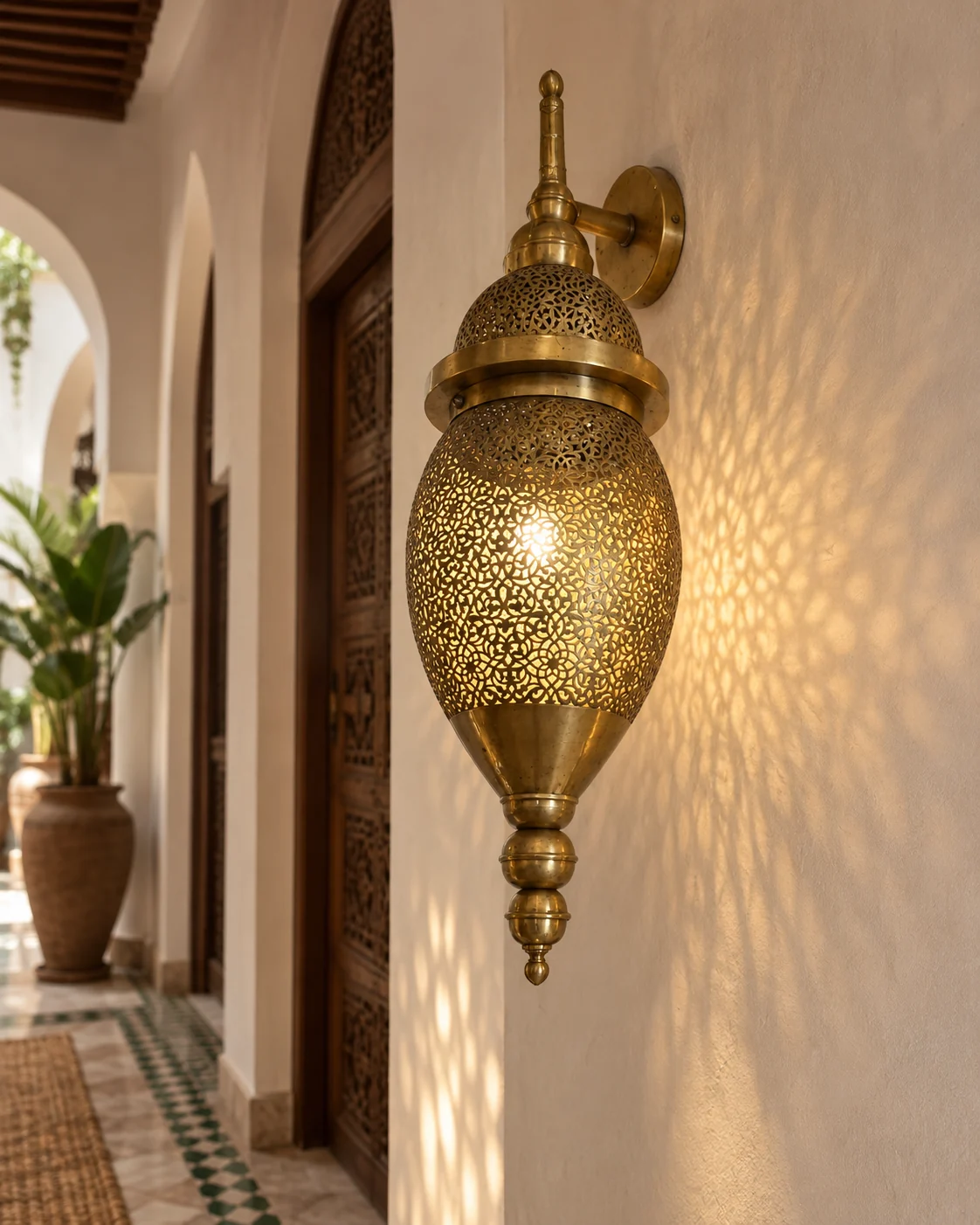 Lanterne Bab Guissa ovale en cuivre jaune